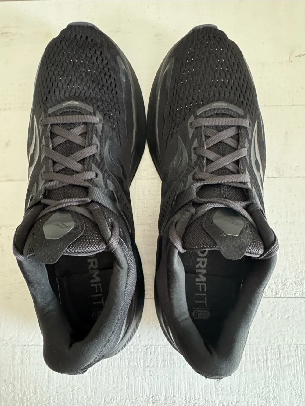 Women’s Saucony Ride 15 Running Shoes. Gently worn.